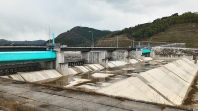 島根県『斐伊川放水路分流堰(ひいかわほうすいろぶんりゅうぜき